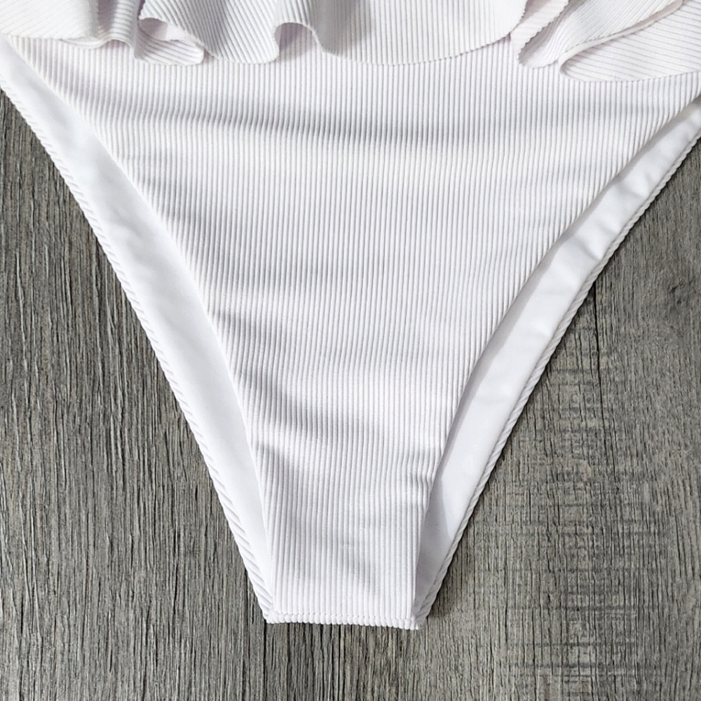 Beach Riot Daisy Ruffle Bikini‎ Bottom - Picture 5 of 9